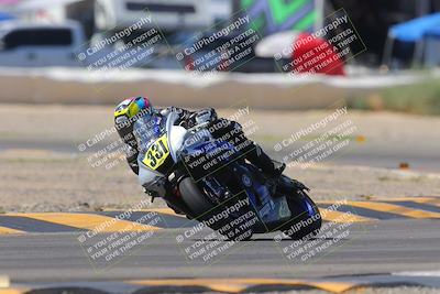 media/Oct-08-2023-CVMA (Sun) [[dbfe88ae3c]]/Race 5 Amateur Supersport Open/